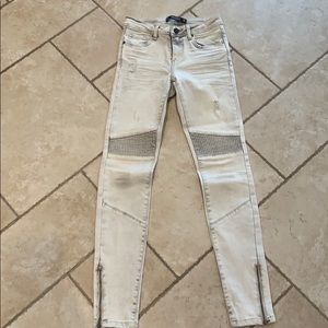 Zara gray and white jeans